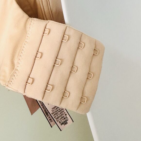 Victoria's Secret Body By Victoria No Wire Nursing Bra 38DDD Lined Breastfeeding - Picture 10 of 11